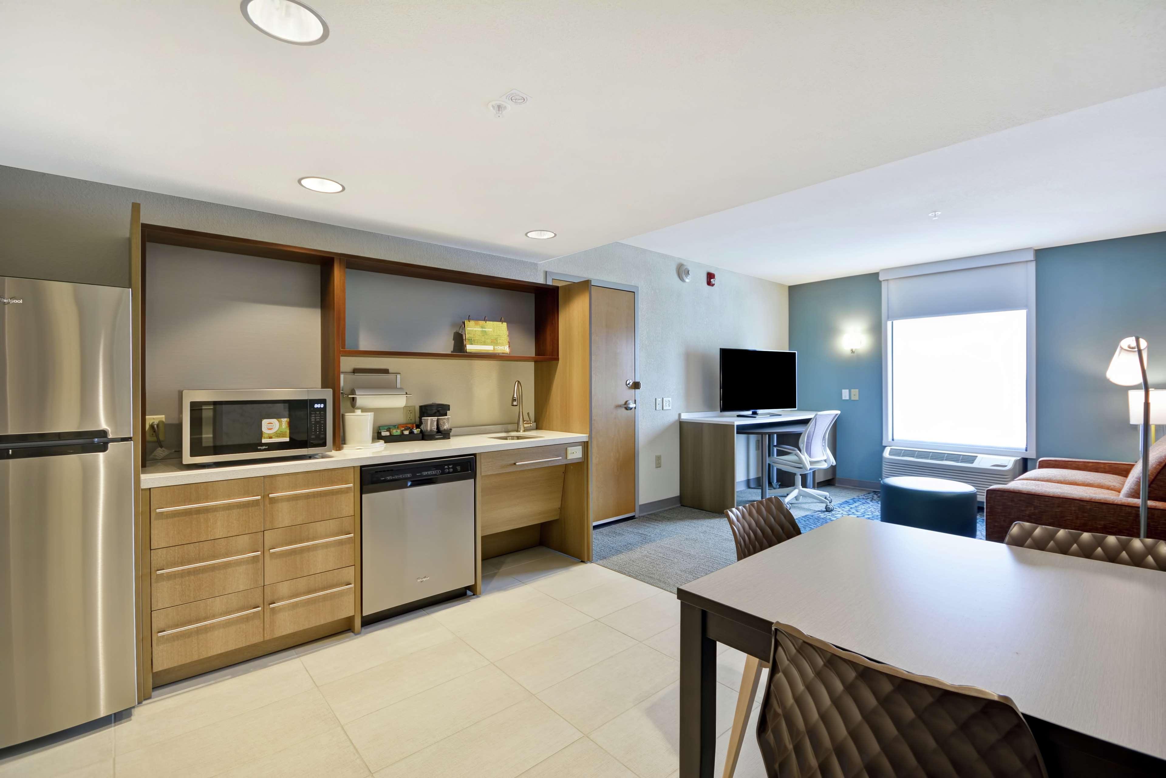 Home2 Suites By Hilton Portland Airport South Portland Exterior photo